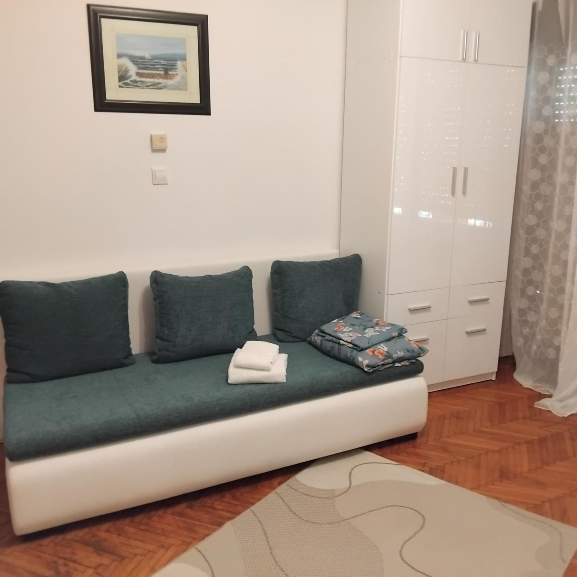 Marina Gloria Apartment Zadvorsko Exterior photo